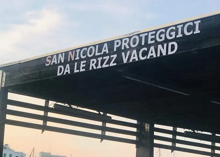 Isabel House * Барі