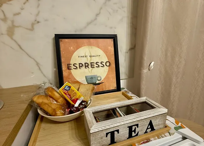 Isabel House * Барі